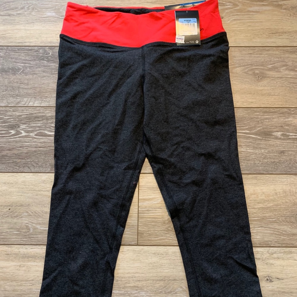 Nike Active Capris